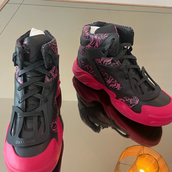 Ultra rare Cult & Rain Genesis Titan Bubble Gum Colorway size 44 (US 10.5) - Picture 7 of 13